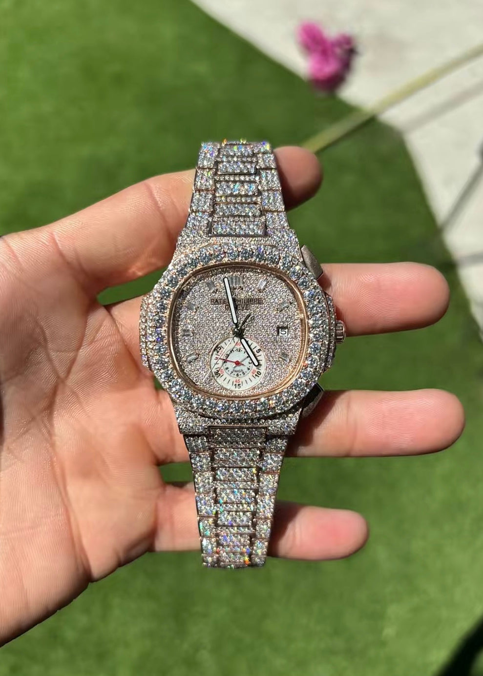 Luxury Iced-Out Automatic Watch – Full Diamond-Paved Silver Rose Gold Edition